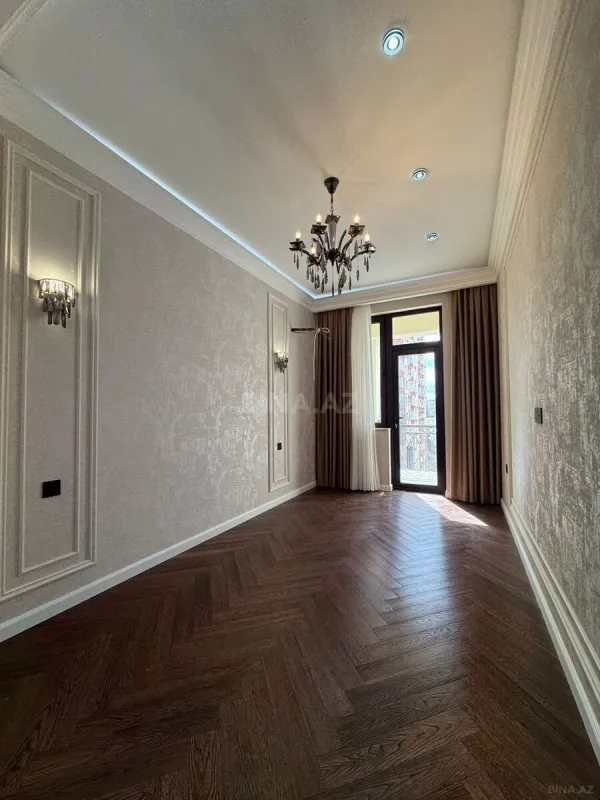 Satılır 2 otaqlı mənzil 67 m²
