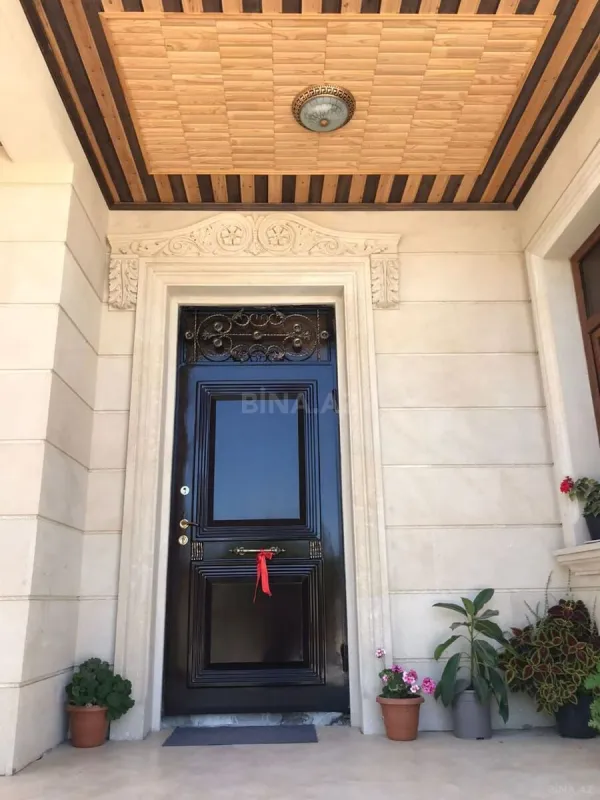 Satılır 6 otaqlı həyət evi 400 m²