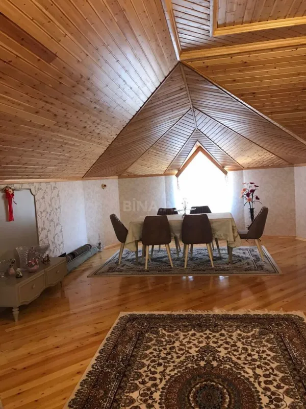 Satılır 6 otaqlı həyət evi 400 m²
