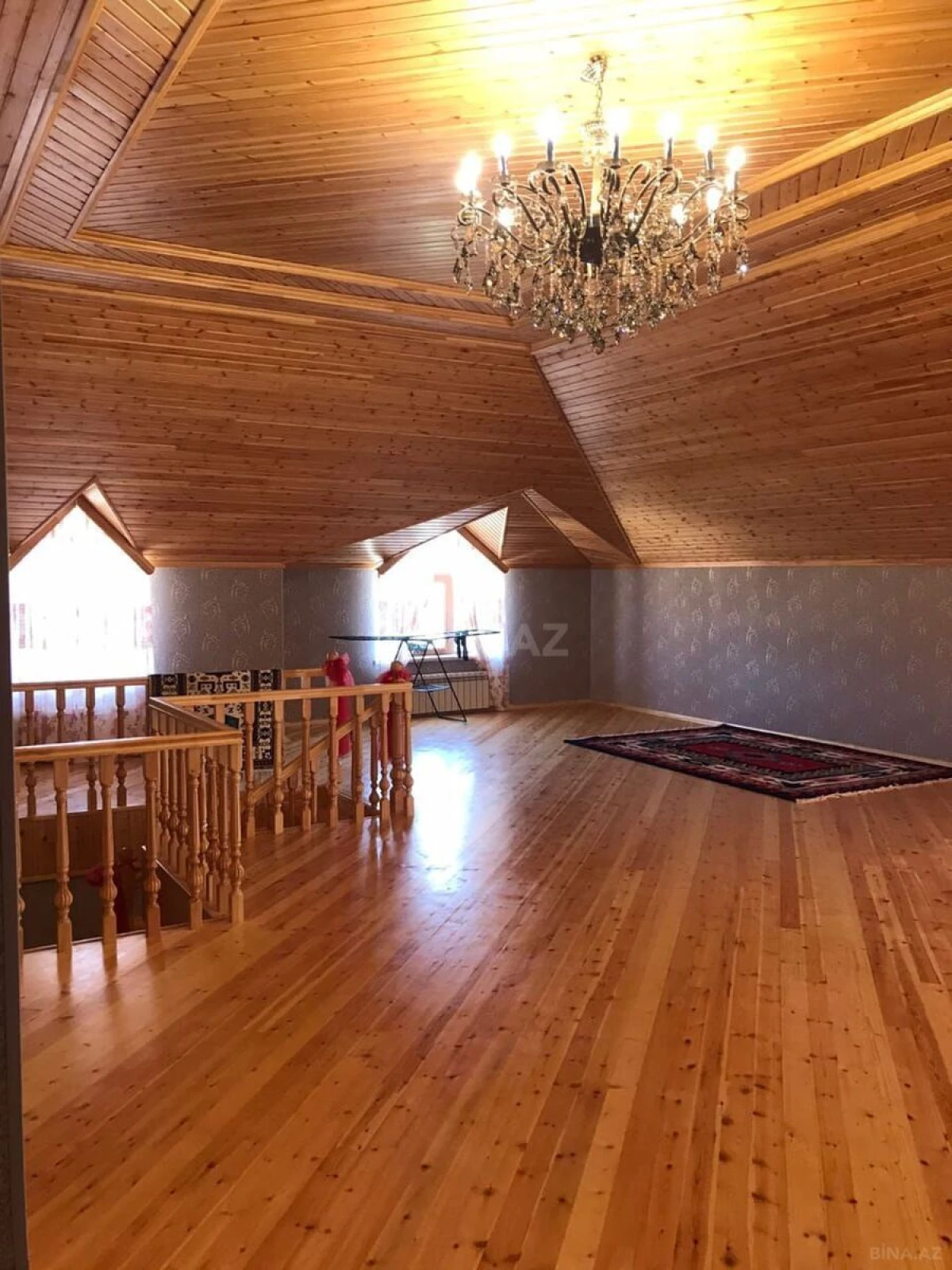 Satılır 6 otaqlı həyət evi 400 m²