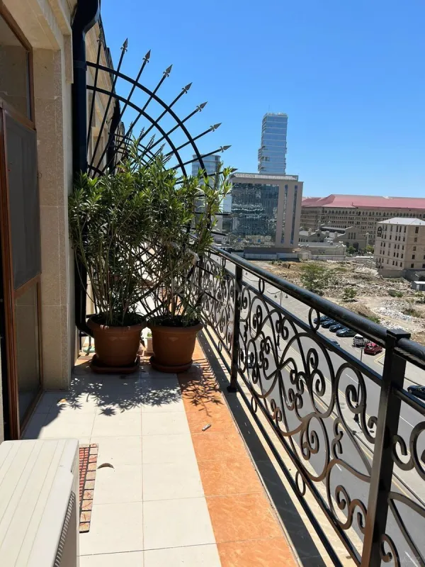 Kirayə verilir 2 otaqlı mənzil 65 m²