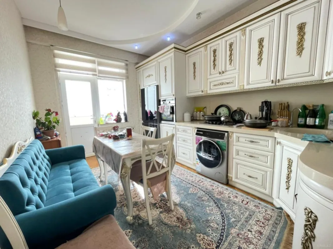 Satılır 3 otaqlı mənzil 127 m²