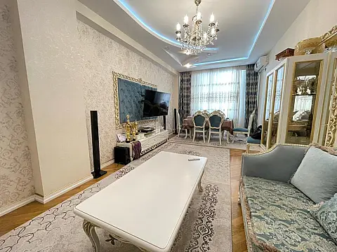 Satılır 3 otaqlı mənzil 127 m²