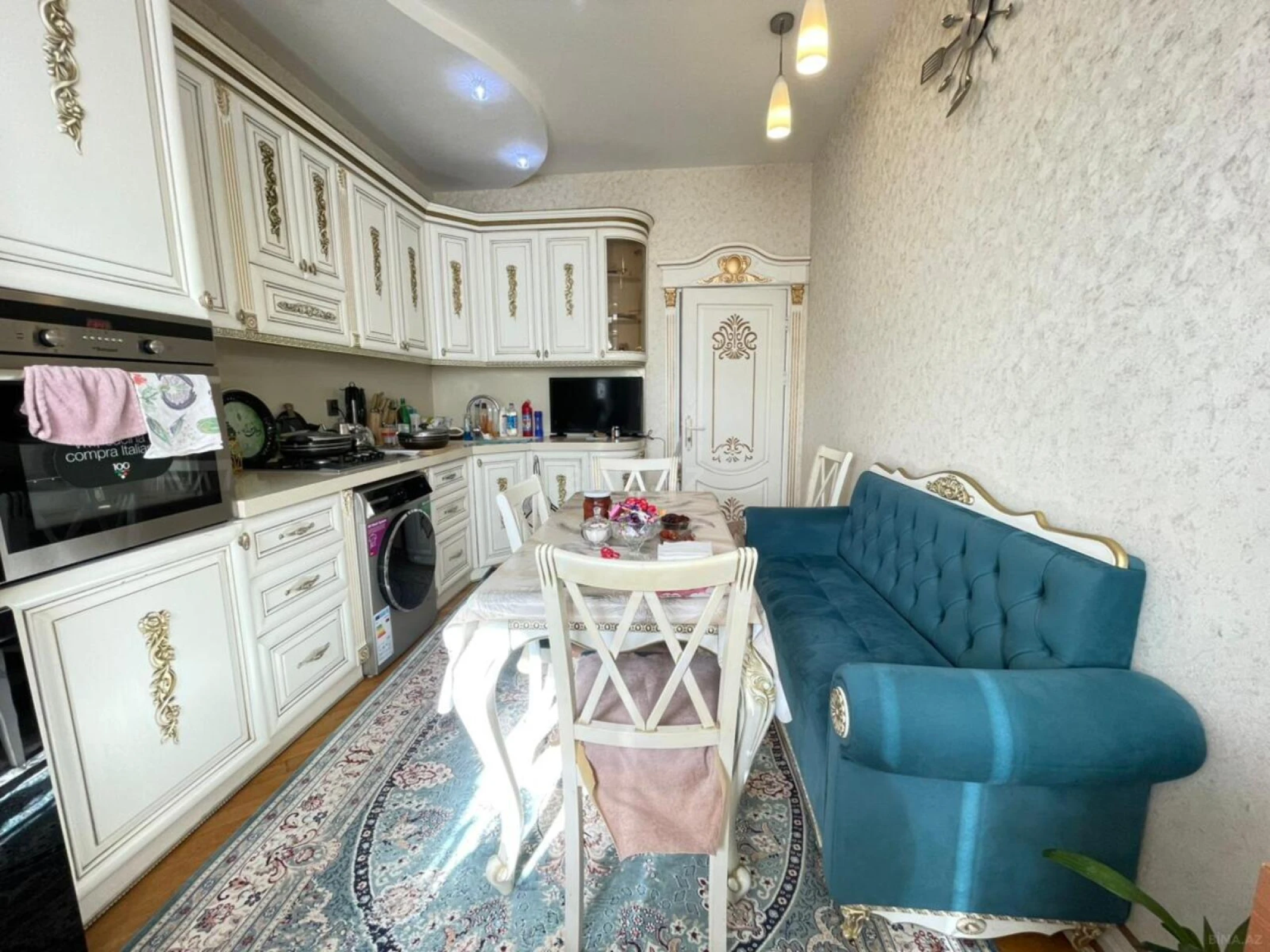Satılır 3 otaqlı mənzil 127 m²