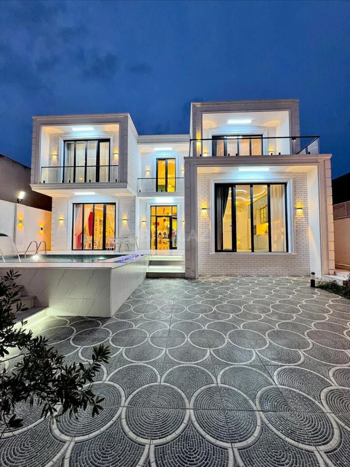 Kirayə verilir 5 otaqlı həyət evi 220 m²