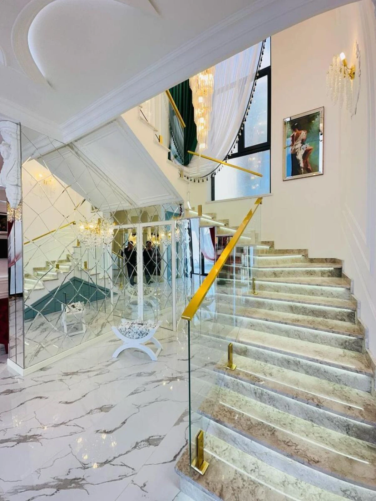 Kirayə verilir 5 otaqlı həyət evi 220 m²