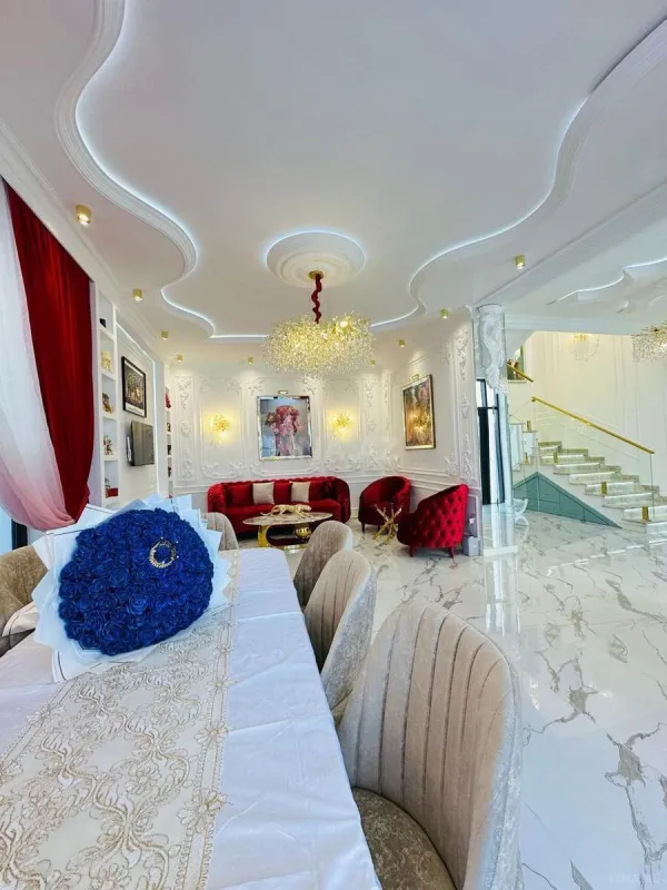 Kirayə verilir 5 otaqlı həyət evi 220 m²