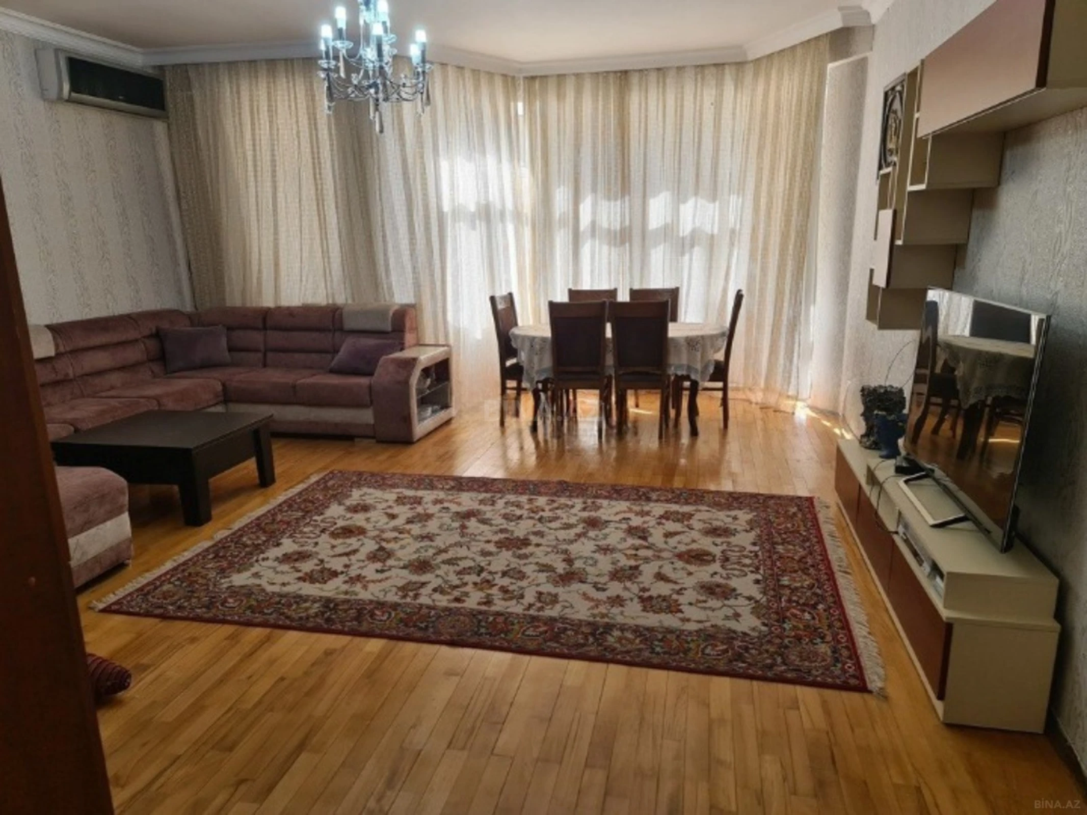 Satılır 3 otaqlı mənzil 155 m²