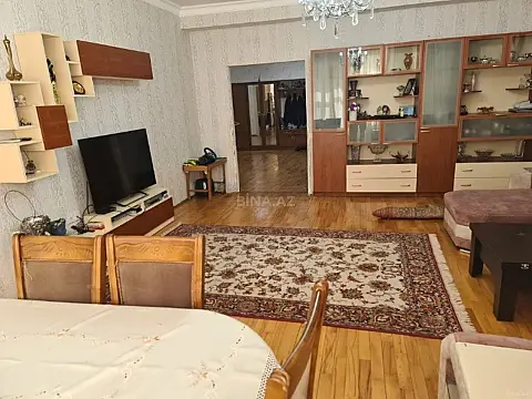 Satılır 3 otaqlı mənzil 155 m²