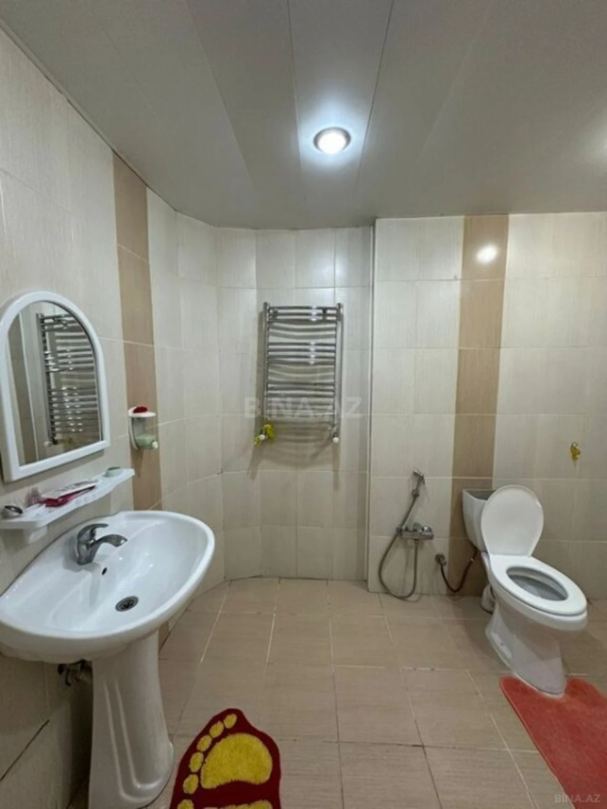Satılır 3 otaqlı mənzil 155 m²