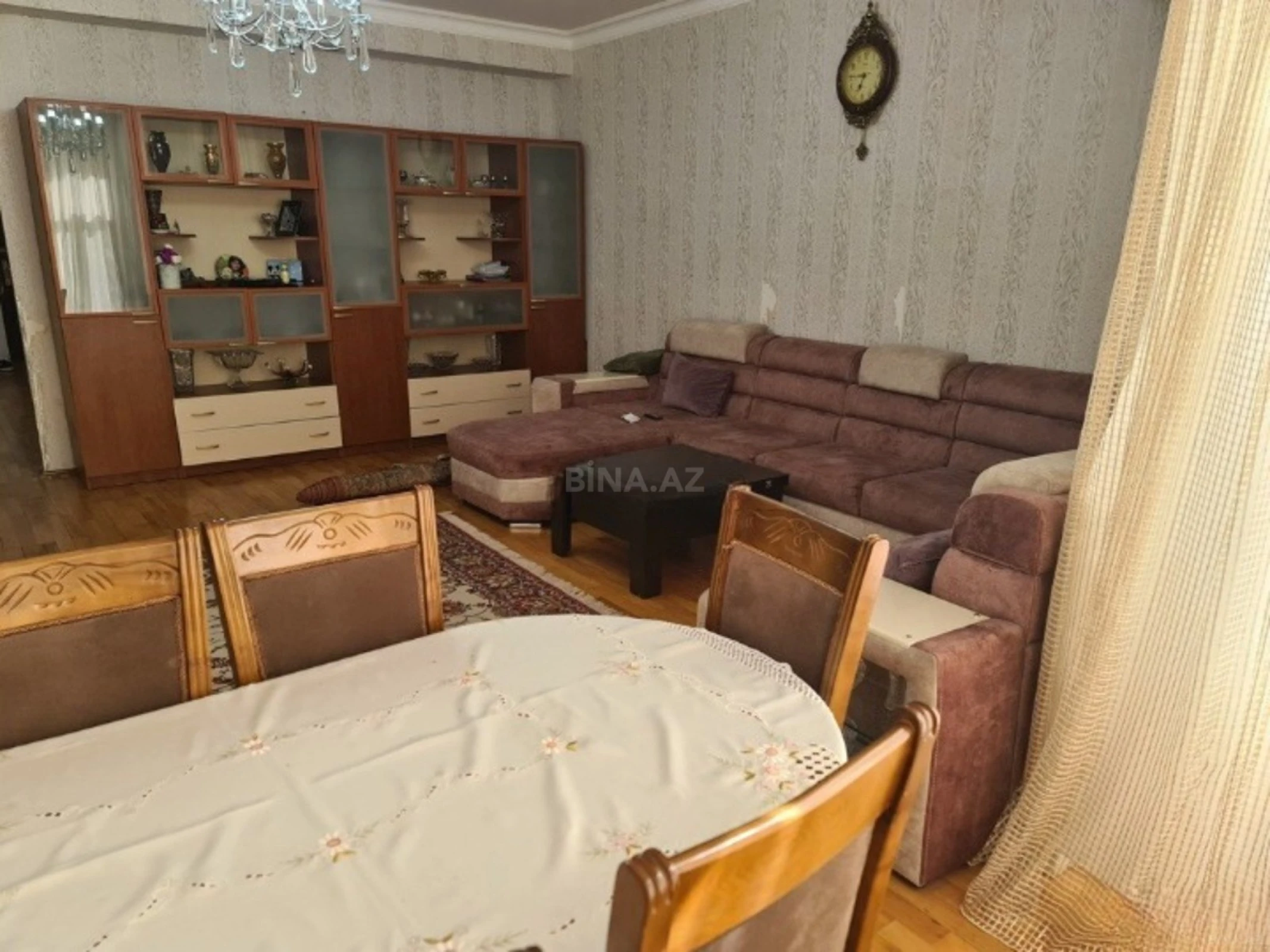 Satılır 3 otaqlı mənzil 155 m²