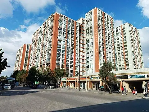 Satılır 3 otaqlı mənzil 155 m² — Bakı, 8-ci kilometr 3 otaq 155.00 m²