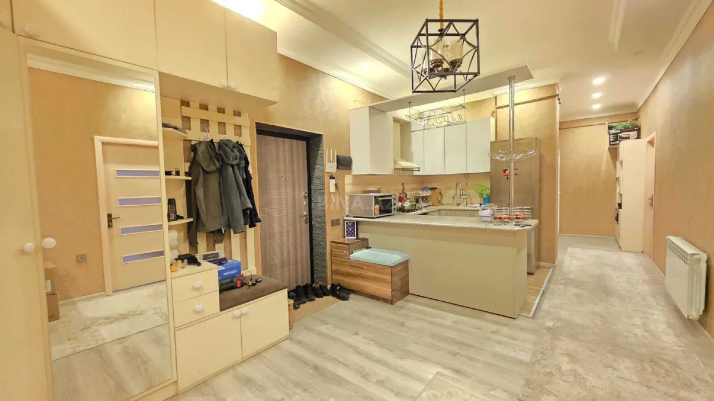 Satılır 3 otaqlı mənzil 90 m²