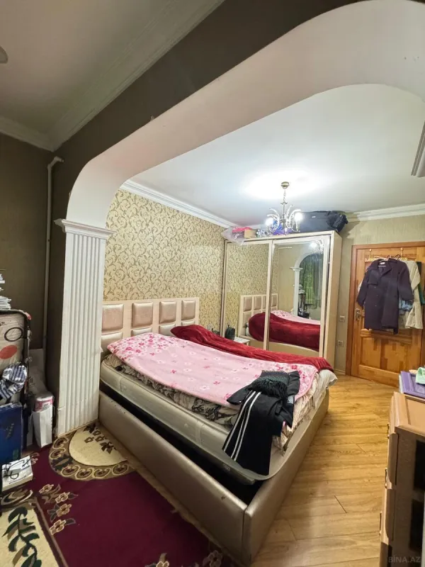 Satılır 2 otaqlı mənzil 67 m²