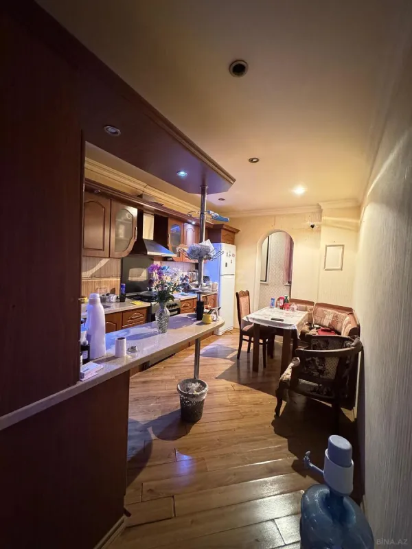 Satılır 2 otaqlı mənzil 67 m²