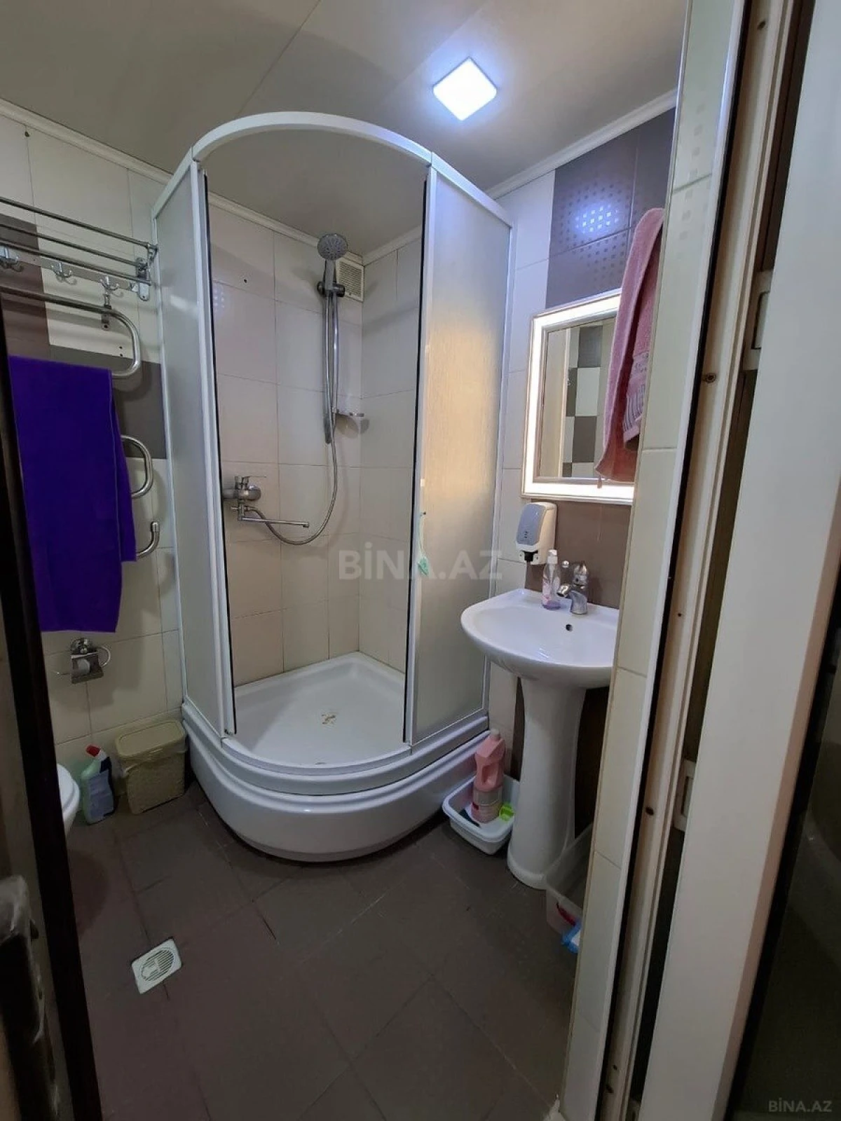 Kirayə verilir 2 otaqlı mənzil 40 m²