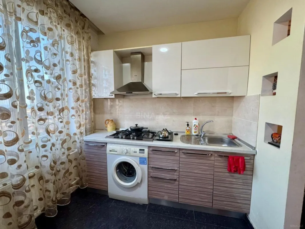 Kirayə verilir 2 otaqlı mənzil 70 m²