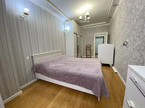Satılır 2 otaqlı mənzil 56 m²