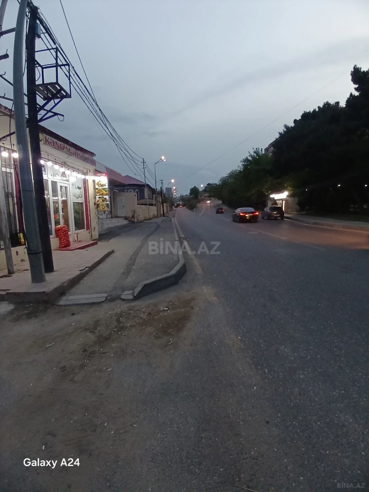 Satılır 6 otaqlı həyət evi 256 m²