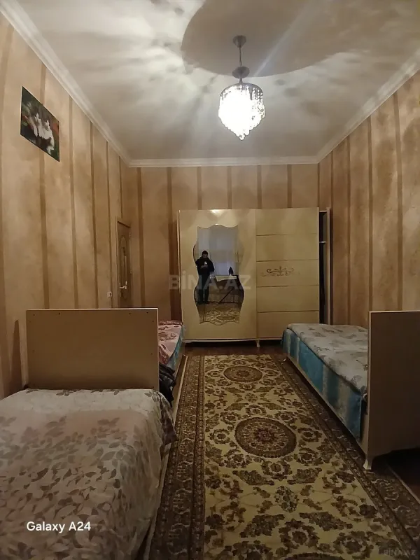 Satılır 6 otaqlı həyət evi 256 m²