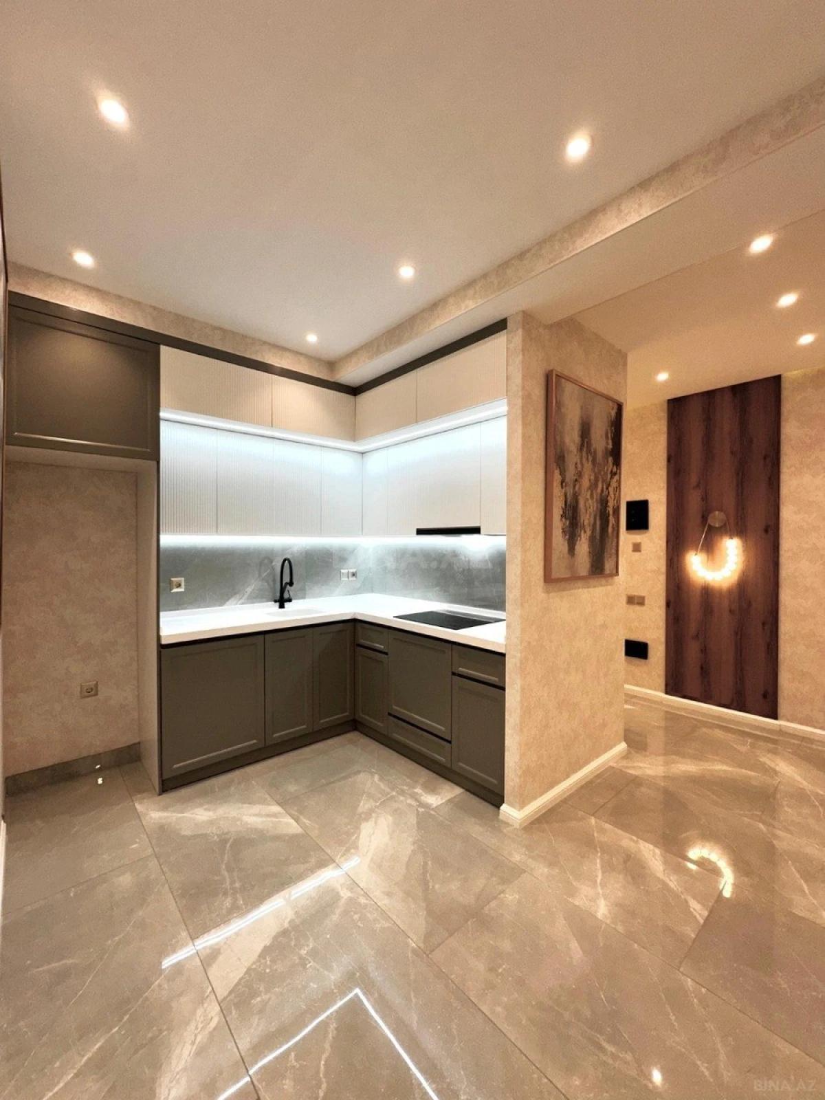 Kirayə verilir 2 otaqlı mənzil 78 m²