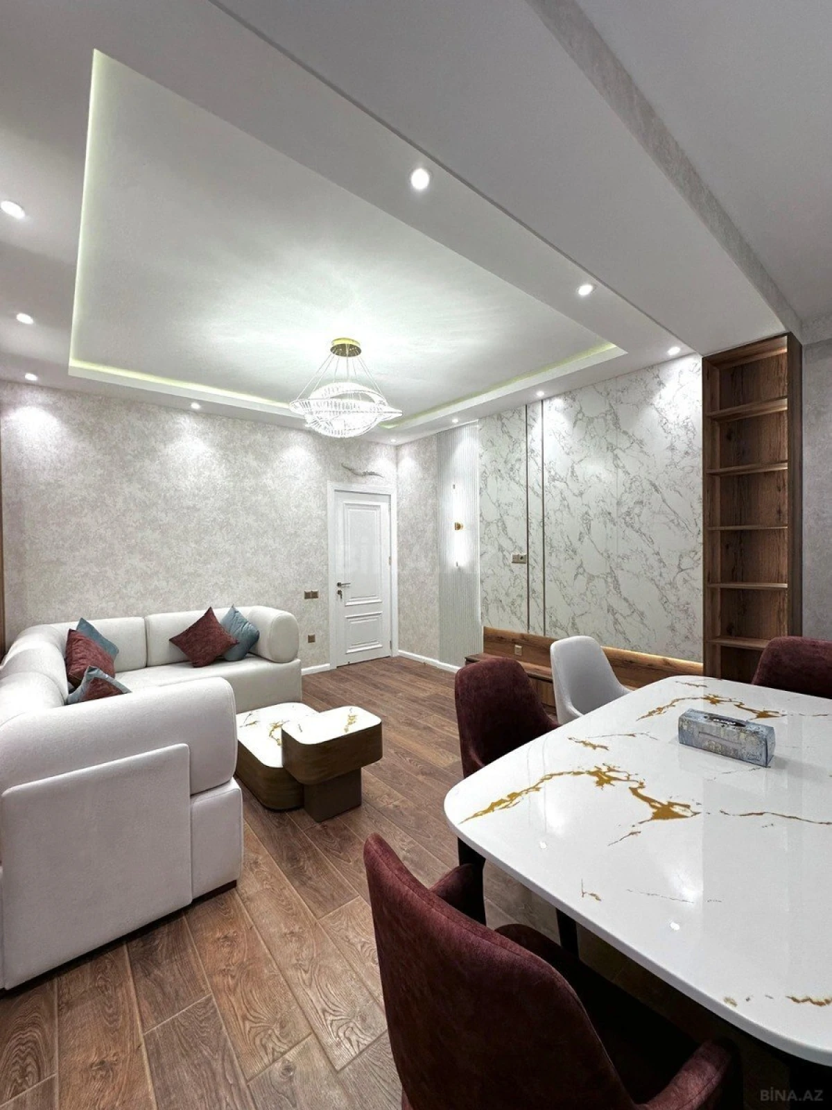 Kirayə verilir 2 otaqlı mənzil 78 m²