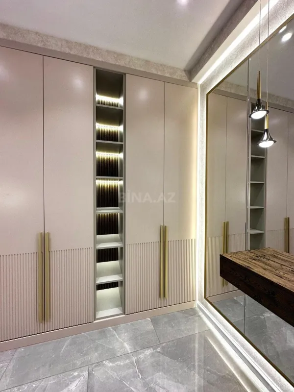 Kirayə verilir 2 otaqlı mənzil 78 m²