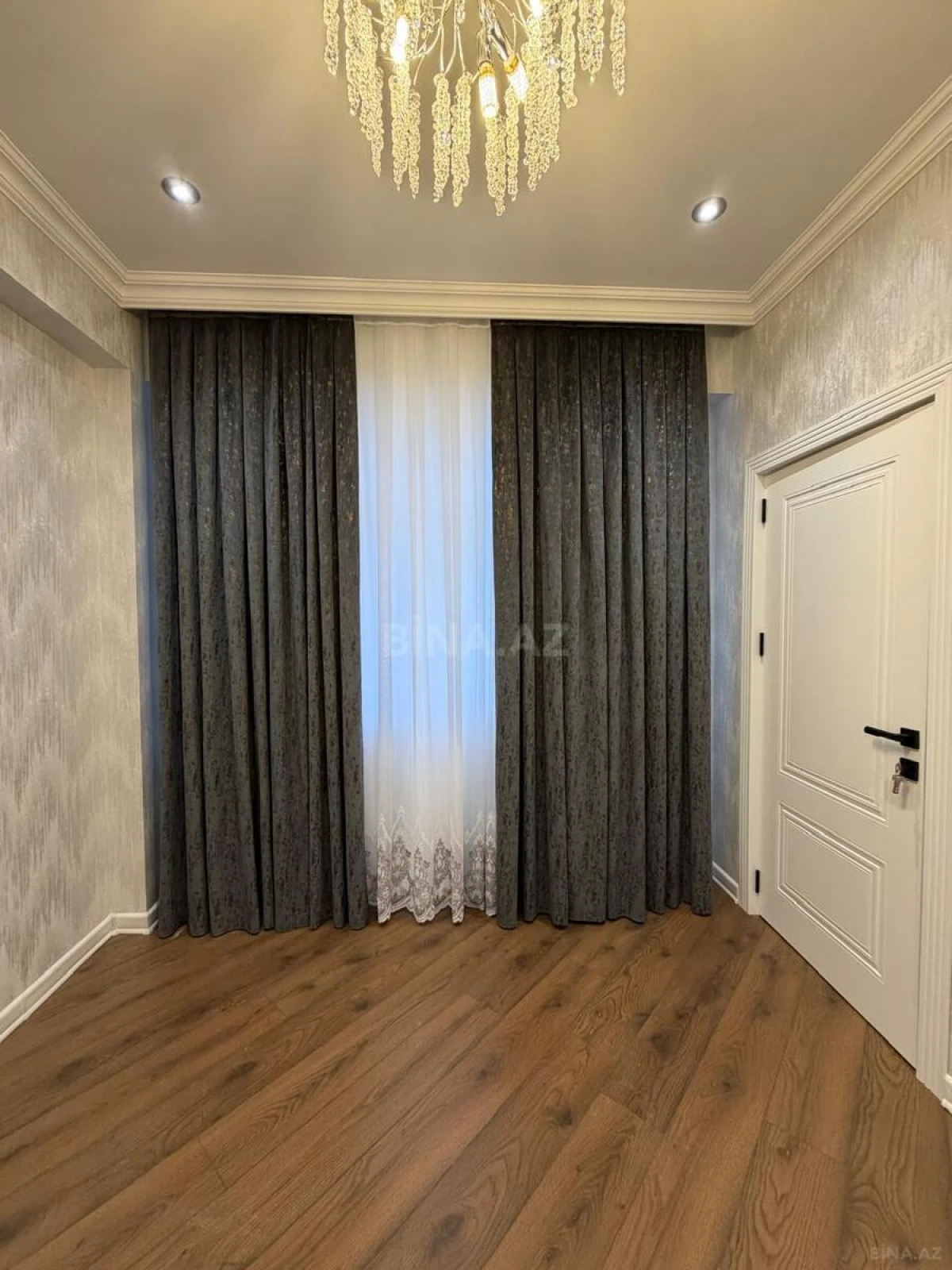 Satılır 2 otaqlı mənzil 54 m²
