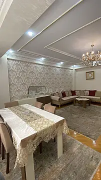 Satılır 3 otaqlı mənzil 137 m²