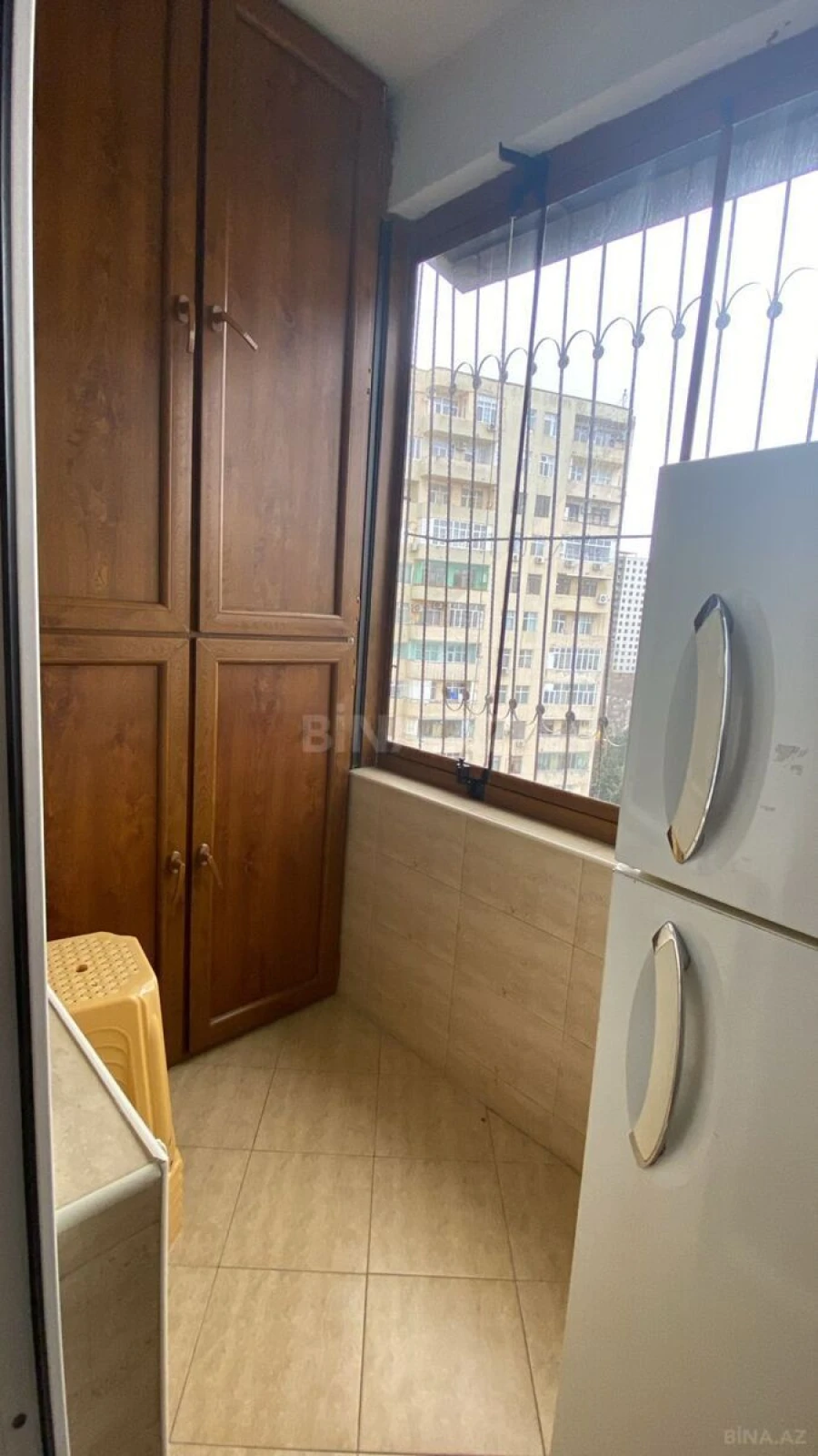 Satılır 3 otaqlı mənzil 137 m²