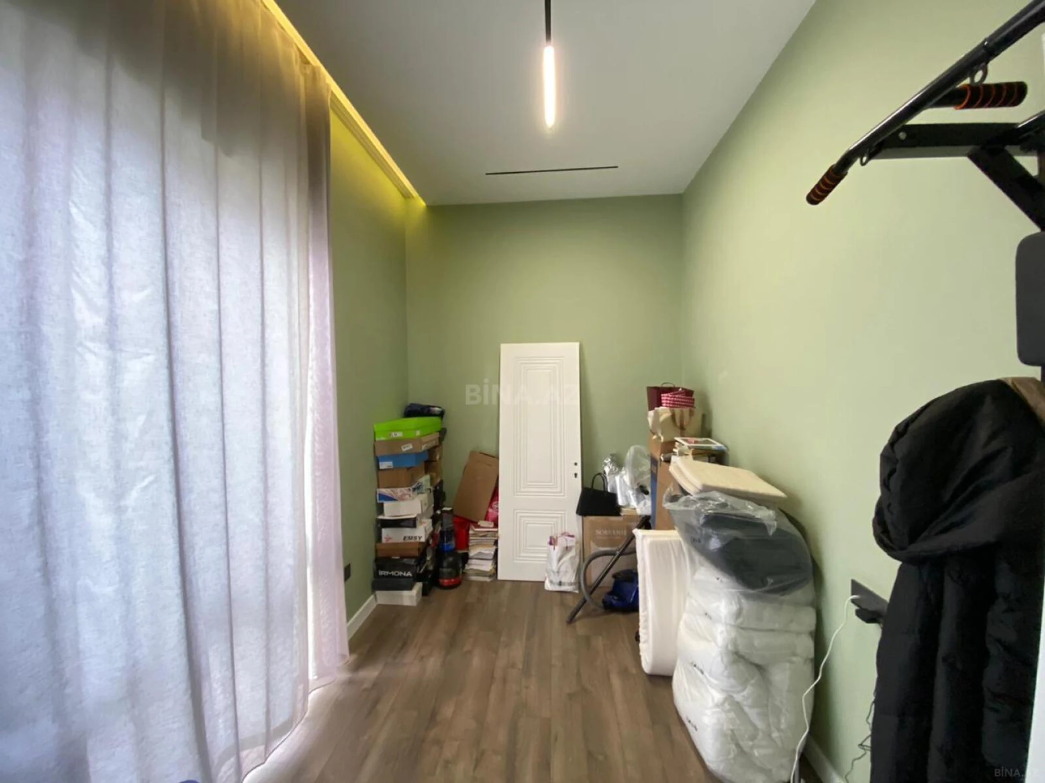 Satılır 5 otaqlı həyət evi 190 m²