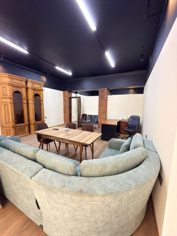 Satılır obyekt 80 m²