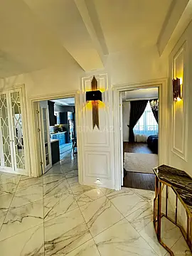Satılır 4 otaqlı mənzil 154 m²
