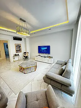Satılır 4 otaqlı mənzil 154 m²