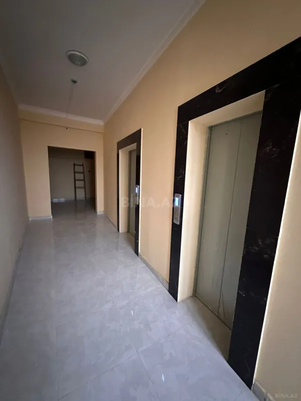 Satılır 2 otaqlı mənzil 77 m²