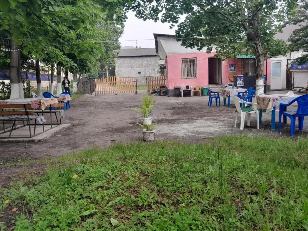 Satılır obyekt 400 m²