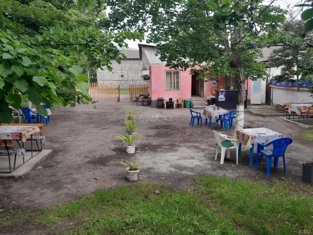 Satılır obyekt 400 m²