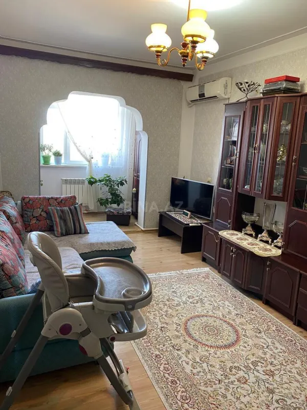 Satılır 3 otaqlı mənzil 95 m²