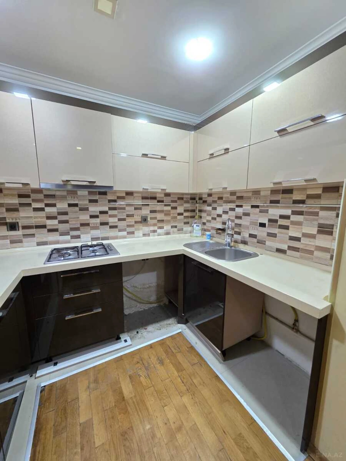 Kirayə verilir 3 otaqlı mənzil 100 m²