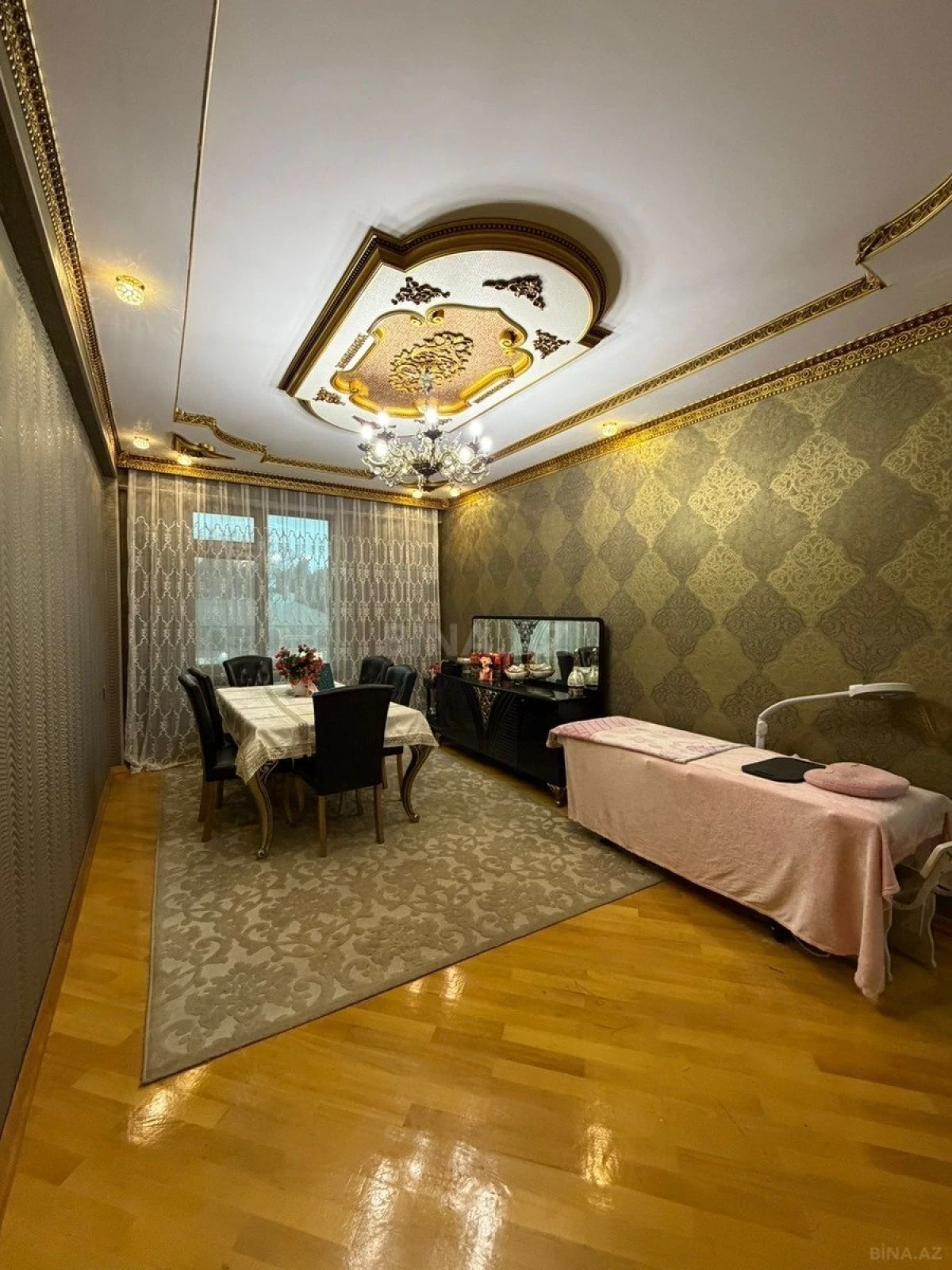 Satılır 4 otaqlı mənzil 135 m²