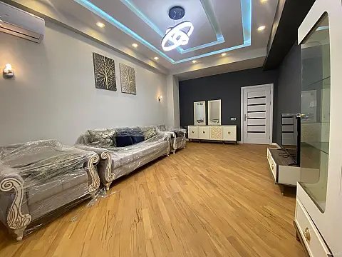 Kirayə verilir 2 otaqlı mənzil 100 m²