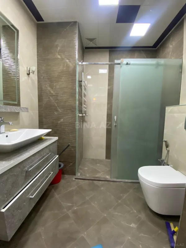 Kirayə verilir 2 otaqlı mənzil 100 m²