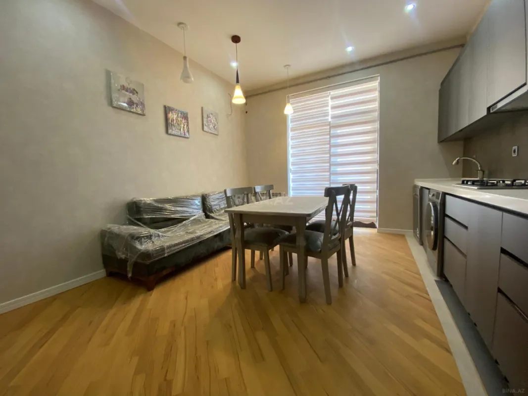 Kirayə verilir 2 otaqlı mənzil 100 m²