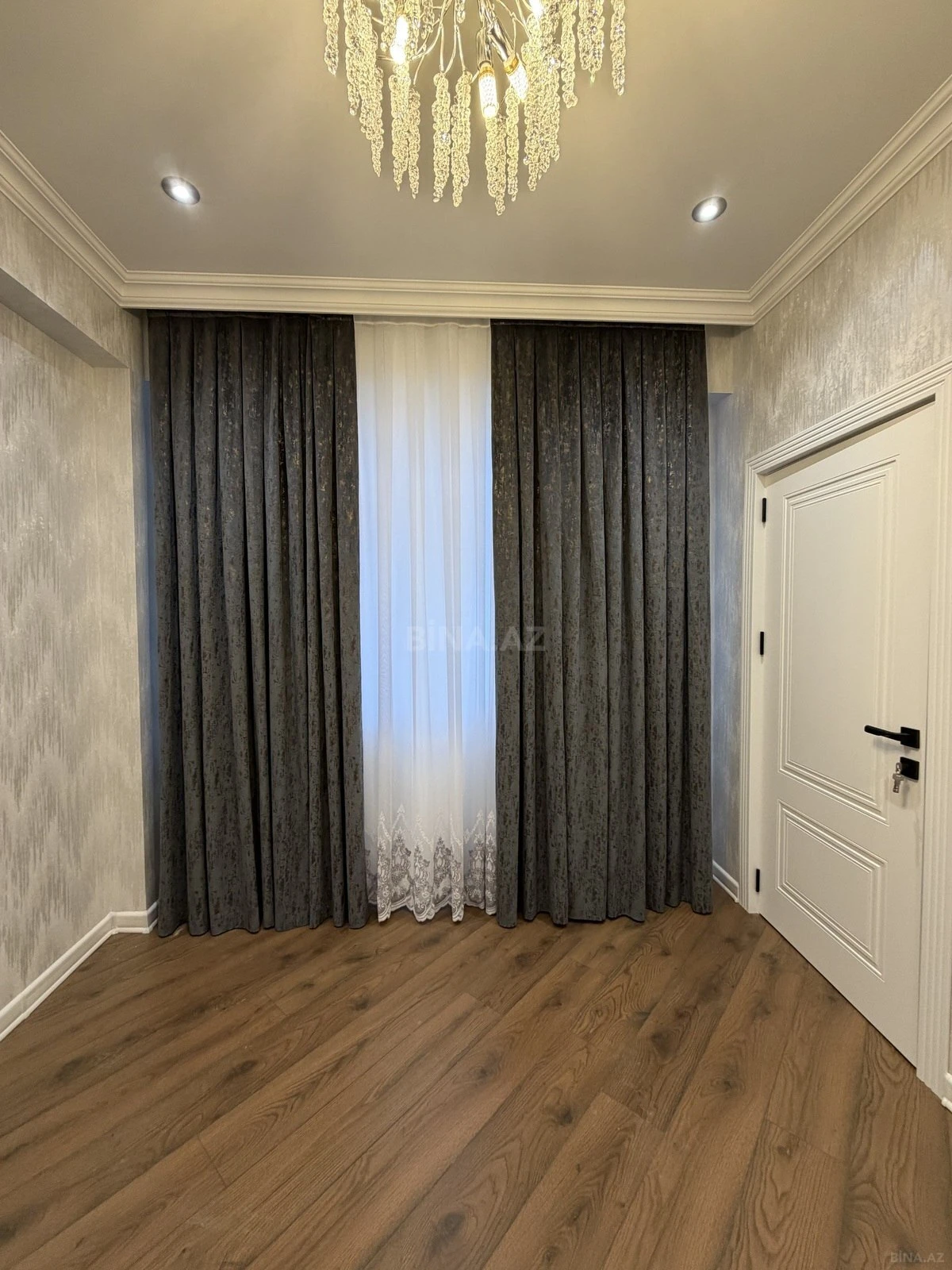 Satılır 2 otaqlı mənzil 54 m²