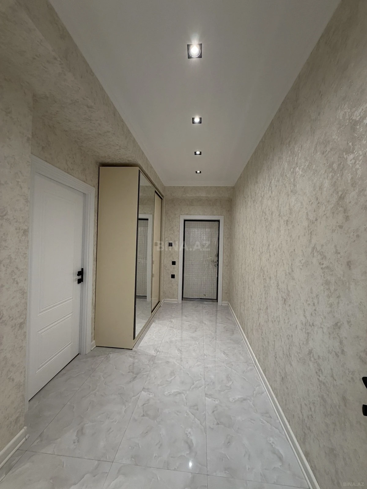 Satılır 2 otaqlı mənzil 54 m²