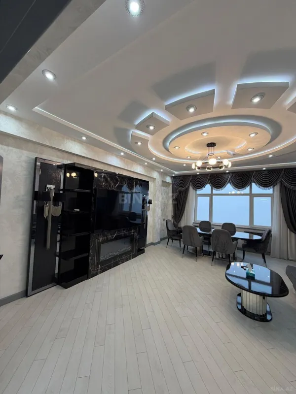 Satılır 2 otaqlı mənzil 110 m²