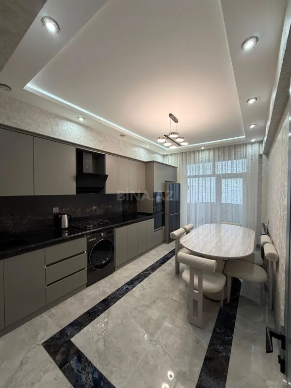 Satılır 2 otaqlı mənzil 110 m²