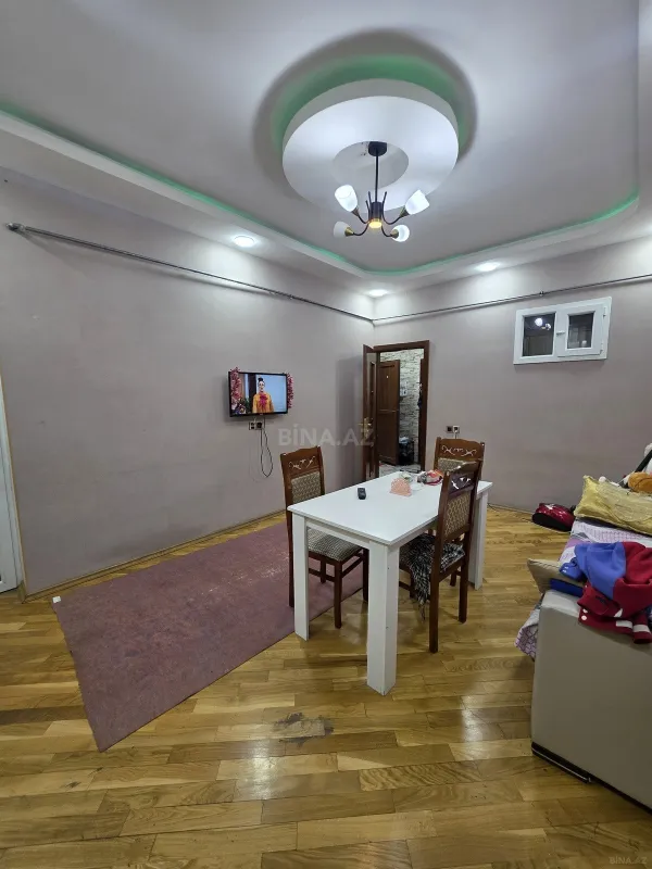 Satılır 2 otaqlı mənzil 53 m²