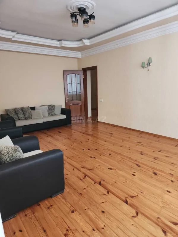 Kirayə verilir 3 otaqlı mənzil 110 m²