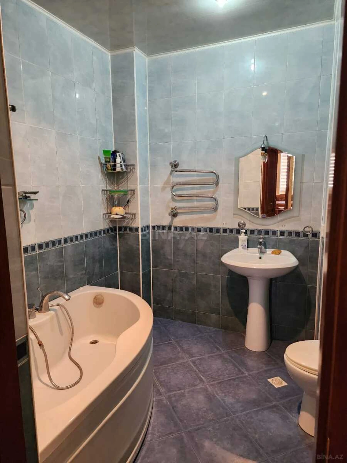 Kirayə verilir 3 otaqlı mənzil 110 m²
